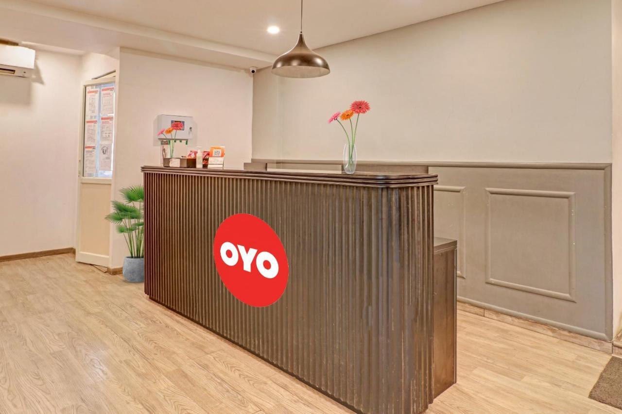 Oyo Townhouse 251 Richmond Circle Hotel Bangalore Eksteriør billede